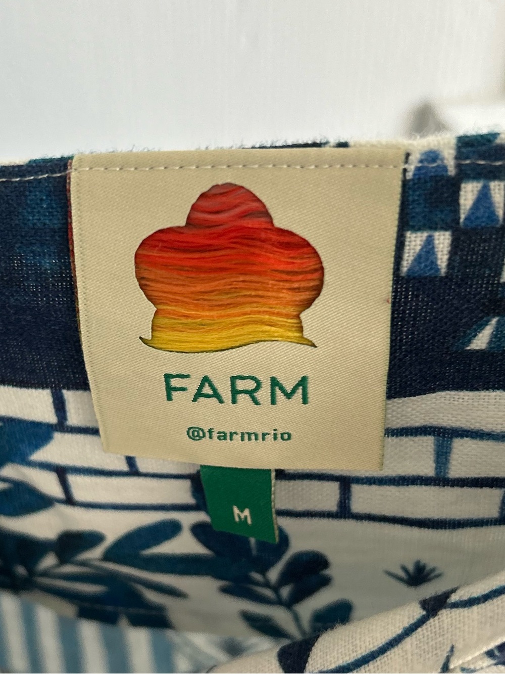FARM Rio Ancient Garden Linen Mini Dress with Toucan Print - Picture 2 of 2